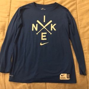 Nike boys long sleeve t-shirt, YL